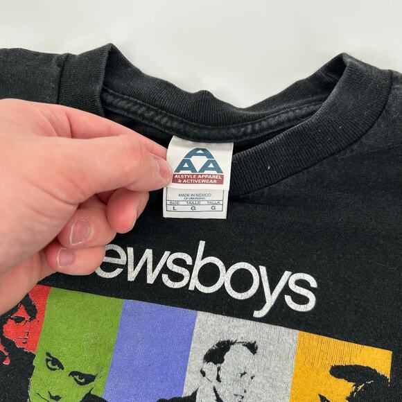 Vintage Men's L Newsboys Go Every Tribe Every Tongue Every Nation Tour T Shirt - Picture 3 of 6